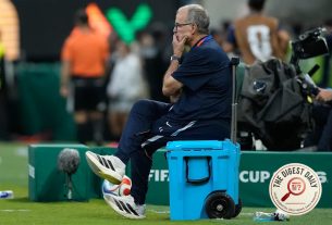 "Nothing Left Behind": Bielsa Takes the Fall for Uruguay's World Cup Disaster