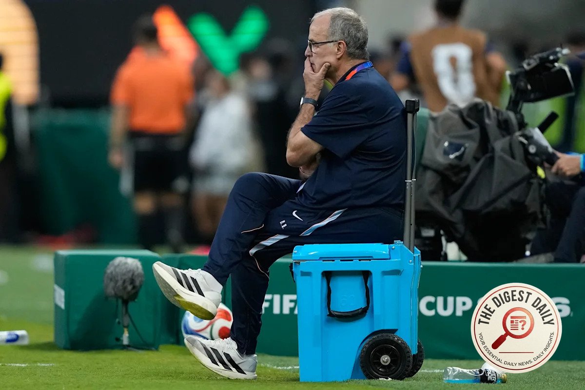 "Nothing Left Behind": Bielsa Takes the Fall for Uruguay's World Cup Disaster