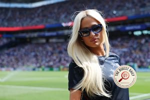 Seattle Stadium Swarms With Celebs and 67,000 Regulars to Watch US Victory
