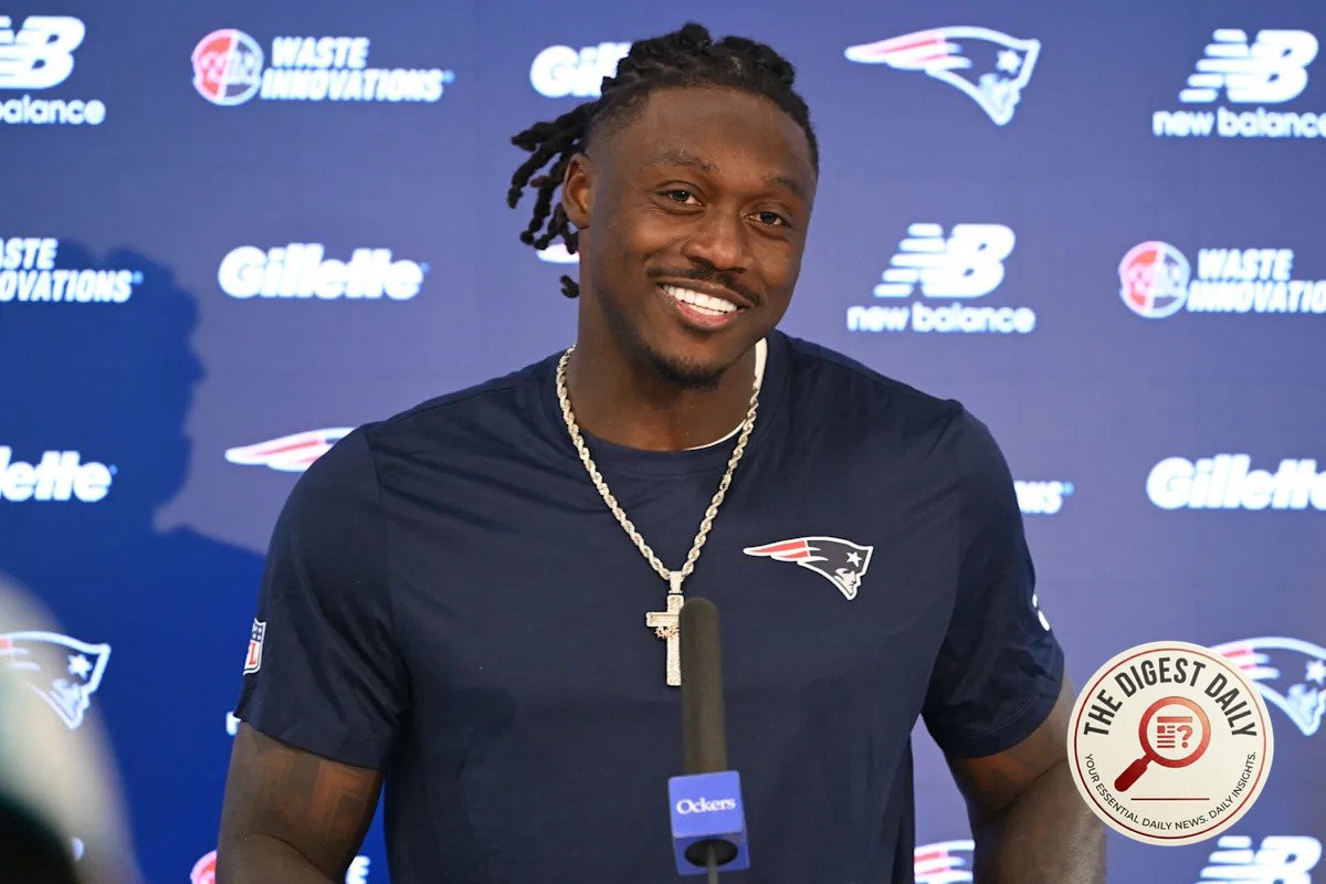A.J. Brown in Patriots Blue: Fans Split Over First Look at Philly Castoff
