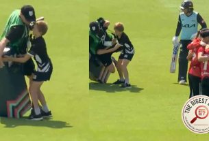 Gravity Wins: Cameraman Eats Dirt Over T20 Blast Trophy Before Semifinal Clash