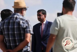 Held at Gunpoint: US Congressman Confronted by Armed Settlers in West Bank