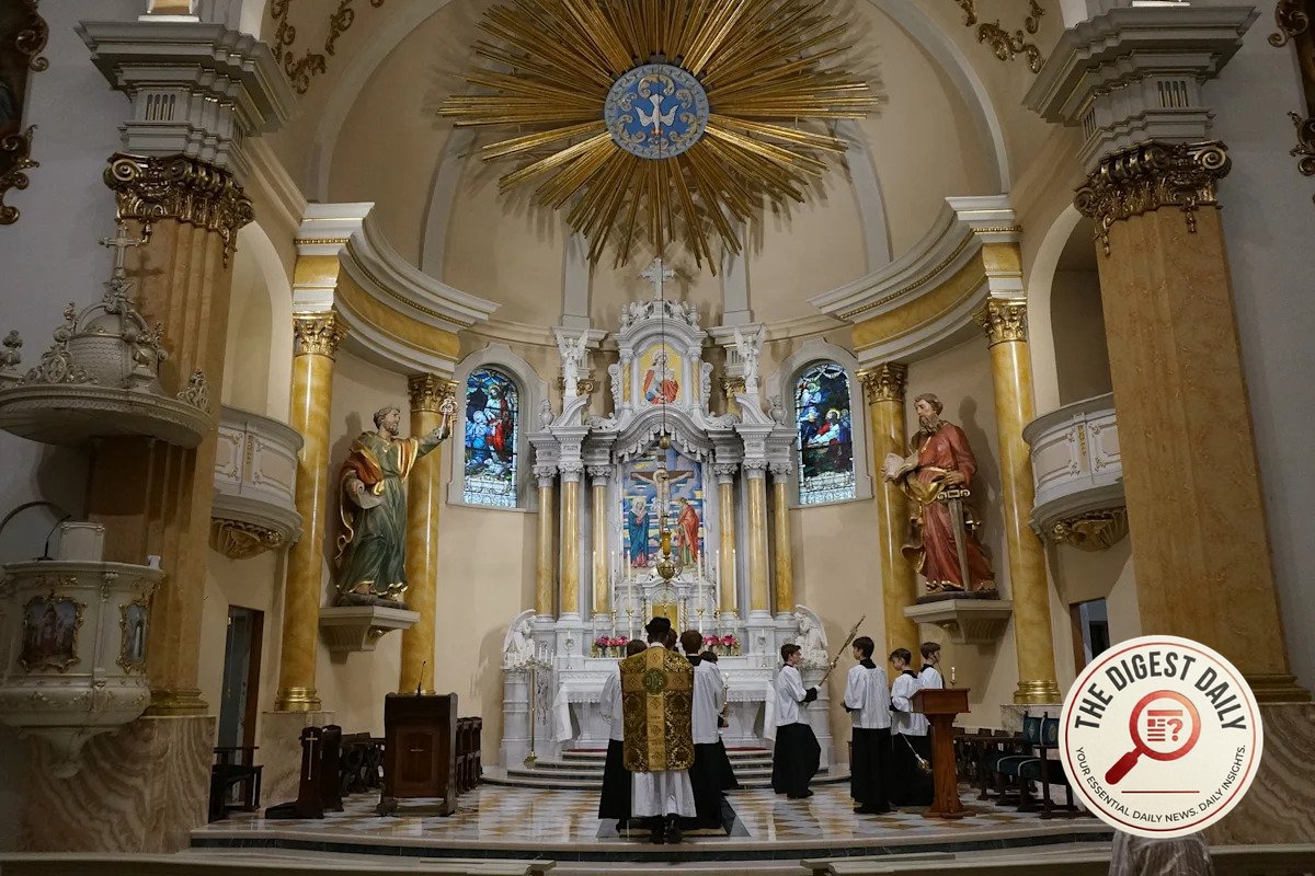 Latin Mass Without the Rebellion: Inside a Minnesota Parish Walking the Papal Tightrope